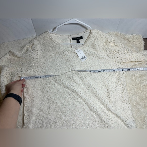 Banana Republic Cream Relaxed Boxy Blouse - Picture 6 of 7